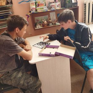 Шахматно-шашечный турнир в библиотеке